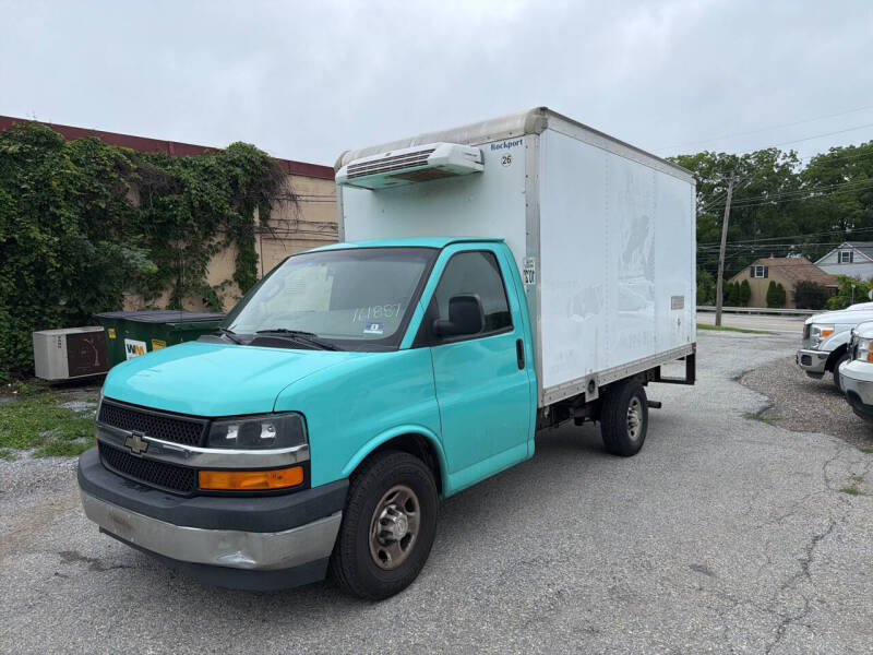 chevrolet express cutaway 2017 1GB0GRFF9H1161887 image chevrolet express cutaway 2017 1GB0GRFF9H1161887 image